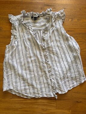 Ellen Tracy Striped Ruffle V-Neck Sleeveless Top - White/Black
